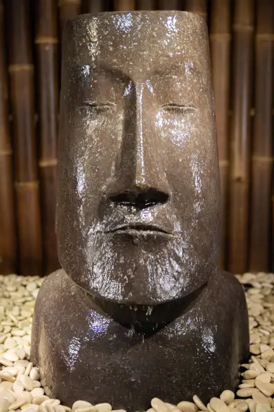 Product image 1 of the product “Abstrakt Head as water feature, in the sizes 66cm and 100cm, Antique Finish ”